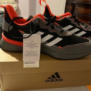 Unisex Adidas Sneakers